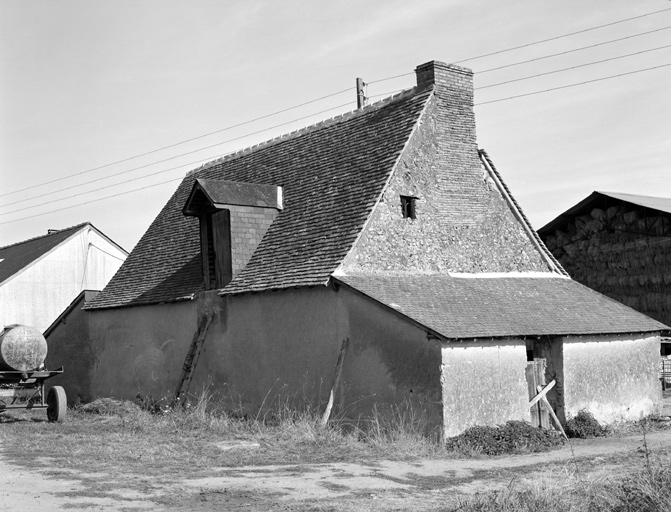 Face postérieure du logis de la ferme.