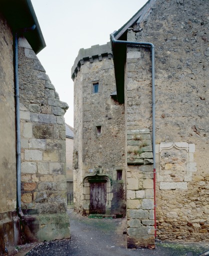 Elévation gauche de la tour.