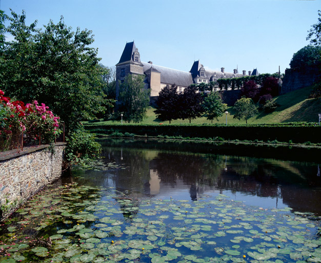 Logis 2, ensemble depuis le nord-ouest.