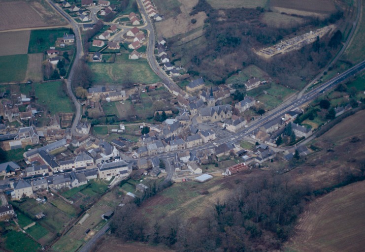 Vue aérienne depuis le sud.