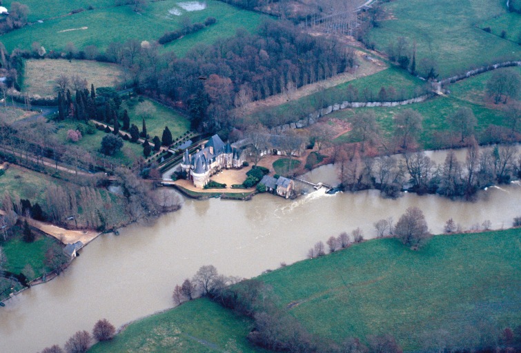 Vue d'ensemble depuis le sud-ouest.