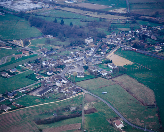 Vue aérienne depuis le nord-est.