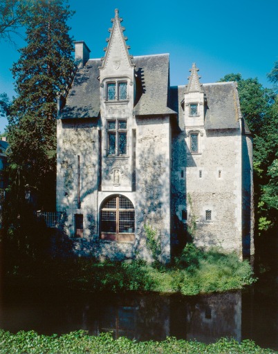 Face orientale du châtelet.