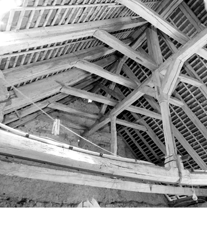Charpente de l'aile méridionale du logis.