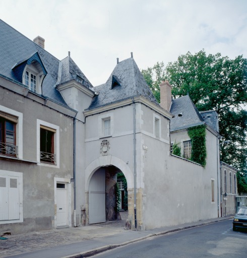 Pavillon d'entrée.