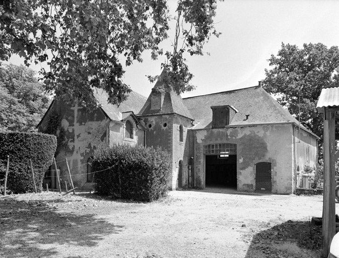 Face nord de l'écurie-grange.