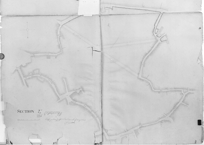 'Plan d'alignement de la ville de Fontenay-le-Comte, terminé en février 1826 sous l'administration de Mr de Vassé, Maire, par le Sr R.Gosse, conducteur des Ponts et Chaussées'. Section 2ème au 1/500e.