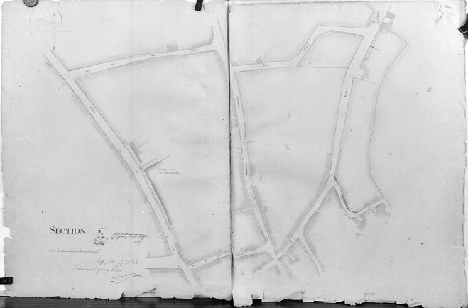 'Plan d'alignement de la ville de Fontenay-le-Comte, terminé en février 1826 sous l'administration de Mr de Vassé, Maire, par le Sr R.Gosse, conducteur des Ponts et Chaussées'. Section 5ème au 1/500e.