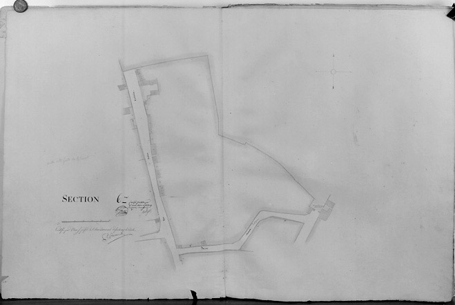 'Plan d'alignement de la ville de Fontenay-le-Comte, terminé en février 1826 sous l'administration de Mr de Vassé, Maire, par le Sr R.Gosse, conducteur des Ponts et Chaussées'. Section 6ème au 1/500e.