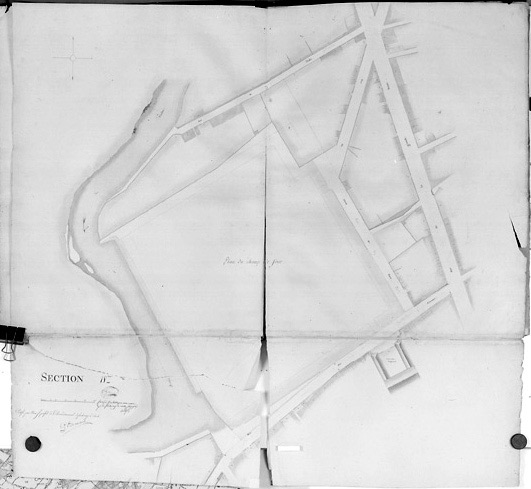 'Plan d'alignement de la ville de Fontenay-le-Comte, terminé en février 1826 sous l'administration de Mr de Vassé, Maire, par le Sr R.Gosse, conducteur des Ponts et Chaussées'. Section 18ème au 1/500e.