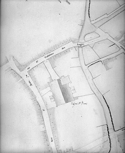 Plan de l'église en 1826. Détail de la 16ème section, au 1/500e, du 'Plan d'alignement de la ville...', par R.Gosse. (Mairie de Fontenay-le-Comte, Services Techniques).