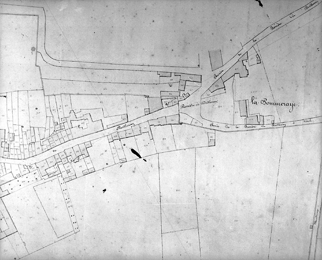 'Plan cadastral parcellaire de la Commune de Fontenay', 1843. Détail de la section C de Saint-Jean, feuille n° 2 au 1/1000e. (Versé par le Service du Cadastre aux AD Vendée).