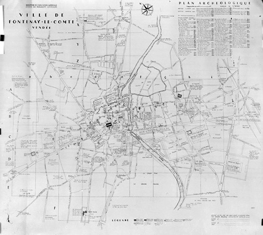 Plan archéologique de la ville au 1/2000e, signé et daté Emile Boutin, architecte, le 30 mai 1945.