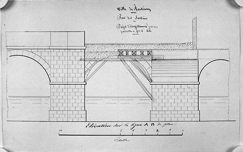 Projet d'élargissement du pont : élévation sur la ligne AB du plan, n.s., n.d. [A.Garnereau, le 7 mars 1864]. (A.C. Fontenay-le-Comte, 2 0 9).