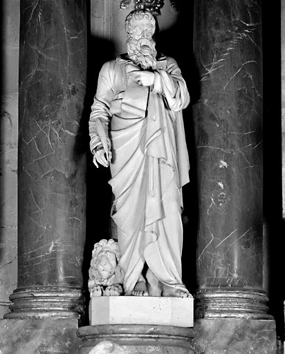 Statue de saint Marc.