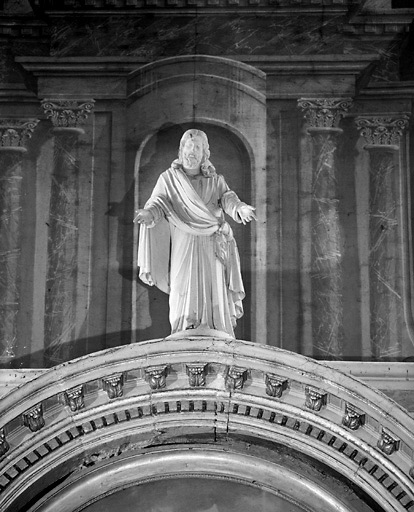 Statue du Christ.