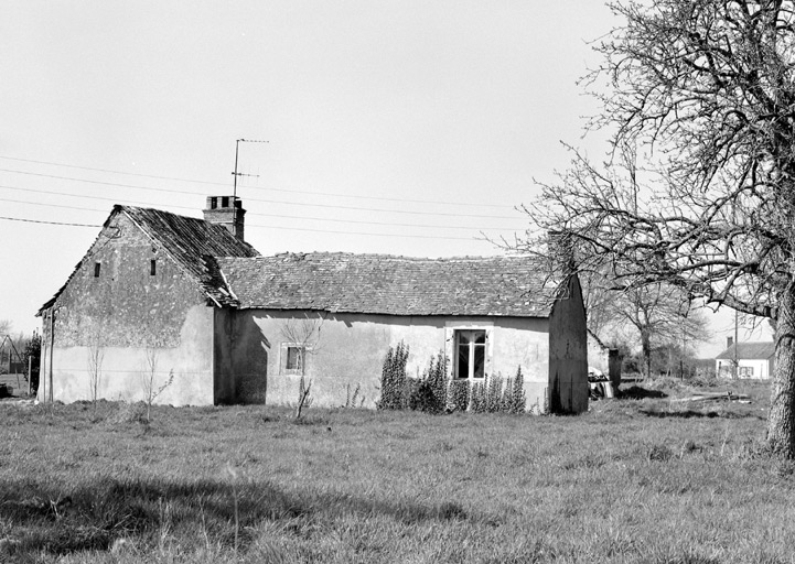 La Houssasserie-nord, élévation postérieure du premier logis.