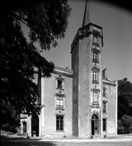 Elévation antérieure du logis.