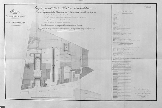 Plan d'ensemble de la caserne et des propriétés voisines, avec projet de magasin à fourrages (non réalisé). Plan au 1/1000e signé et daté A. Potel, capitaine du génie en chef, le 10 janvier 1845.