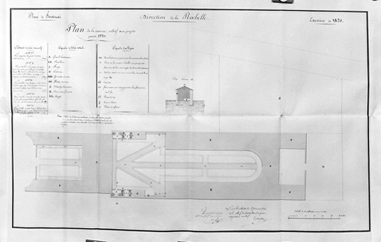 Plan masse de la caserne au 1/250e, signé et daté de Verdon, chef de bataillon du génie, ingénieur en chef, le 2 janvier 1820. (Archives du Génie, Vincennes, article 8, section 1, Fontenay, carton n°1).