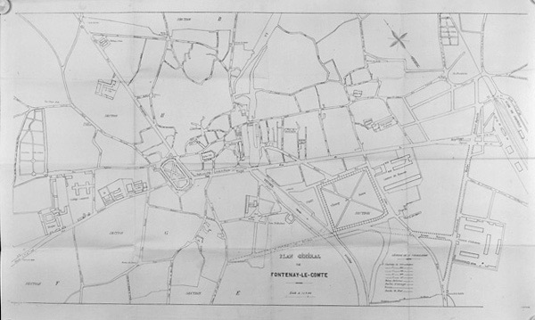 Plan de la ville au 1/2000e, n.s., n.d. (vers 1920) avec projet non abouti de boulevard, avec passerelle sur la Vendée, de la rue Marceau à l'actuelle rue de Rochebrune.