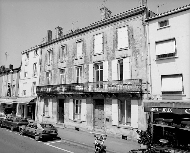 Façade des 67 et 69, rue de la République.