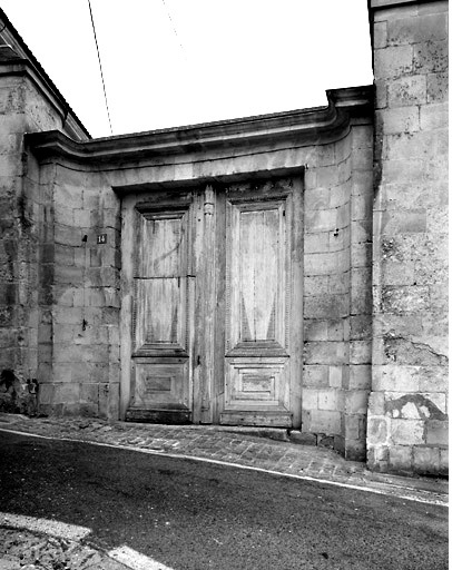 Portail d'entrée.