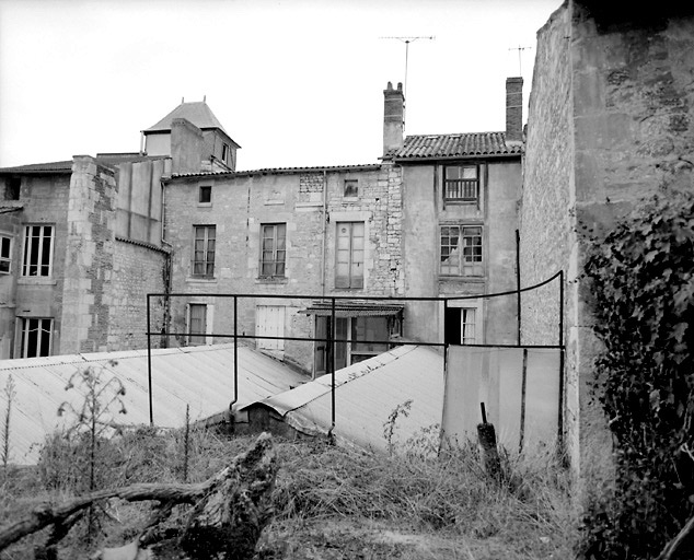 Façade arrière des maisons du 12 au 16, rue des Orfèvres.