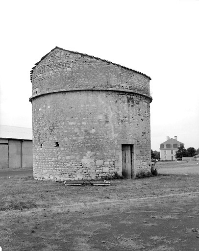 Ancien pigeonnier de Jéricho, actuellement inclus dans la caserne du Chaffault.