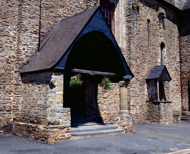 Elévation méridionale, auvent et oratoire de plein-air.