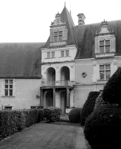 Elévation du pavillon contenant le grand escalier du logis 3.