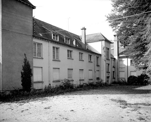 Elévation postérieure de l'édifice hospitalier.