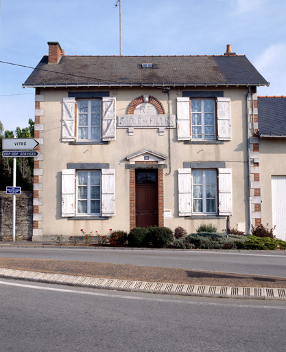 38 rue Annie-Gauthier-Grosdoy : école de filles.