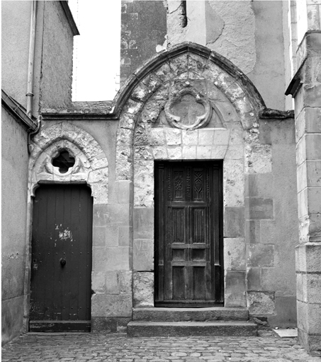 Portes de la sacristie.