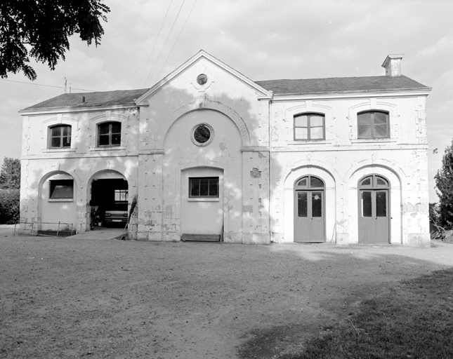 Elévation ouest de l'écurie-remise.