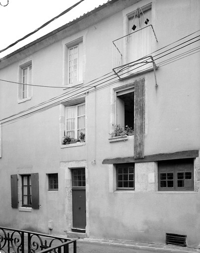 Façade de la maison, 1 rue de la Harpe.