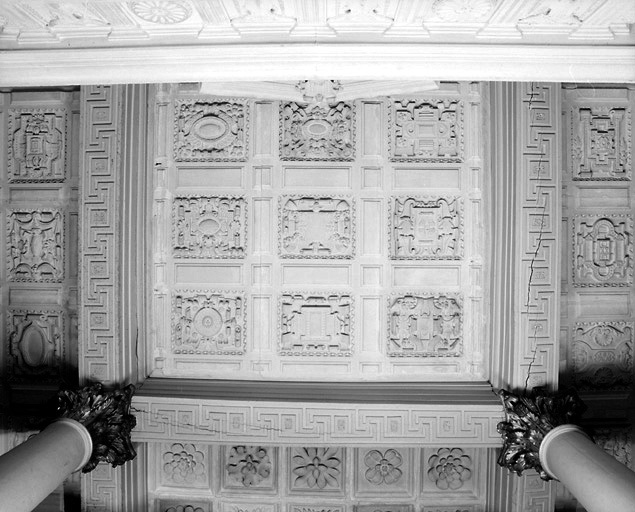 Plafond à caissons de la salle à manger