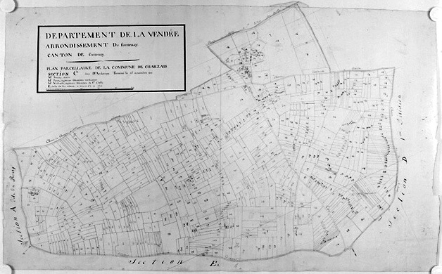 Commune de Charzais, rattachée à la commune de Fontenay-le-Comte en 1967. Plan cadastral de 1810, section C au 1/2500e.