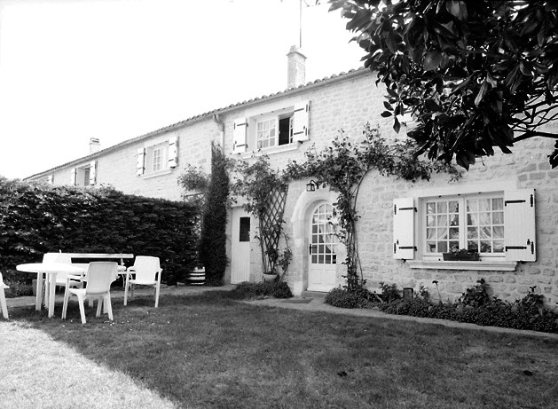 Façade sur cour du bâtiment sud-ouest.