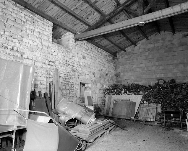 Intérieur de la chapelle. Vue prise de l'entrée.