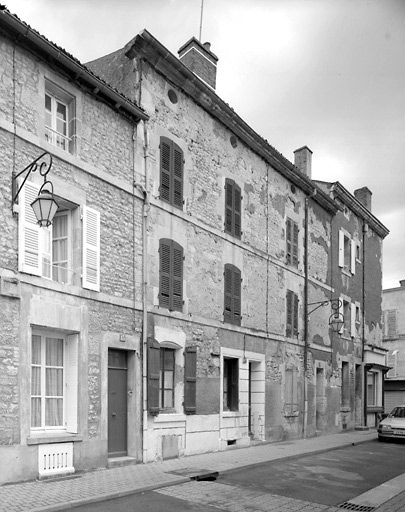 Maisons 13bis et 15, rue de l'Ancien-Hôpital.