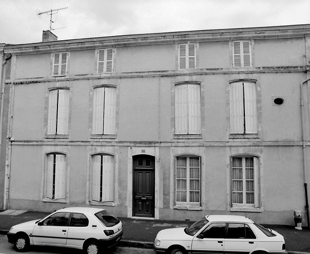 Façade de la maison 55, rue de la République.