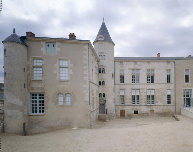 Vue d'ensemble prise du nord-est après les travaux de restauration.