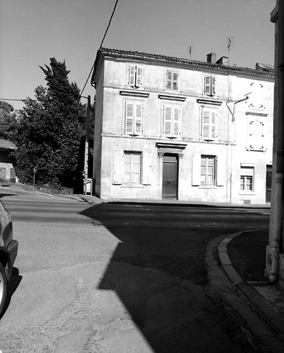 Façade de la maison 24, rue Tiraqueau.