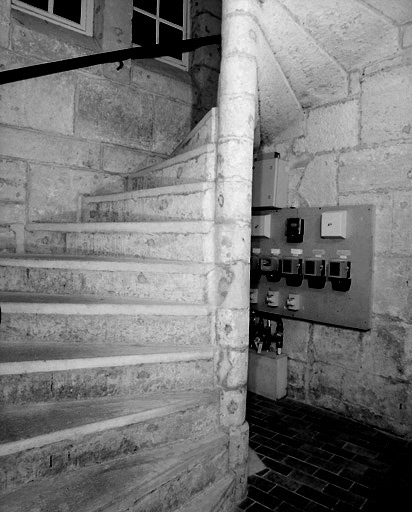 Départ de l'escalier du n° 20.