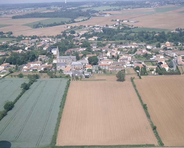 Vue aérienne de Charzais.