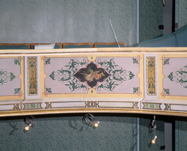 Garde-corps 1 de la galerie des deuxièmes loges (après restauration).