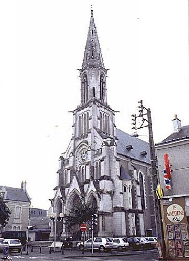 Vue d'ensemble sur rue.