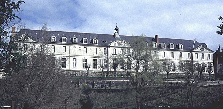 Abbaye Saint-Nicolas, actuellement Communauté des Soeurs du Bon-Pasteur et maison de retraite Saint-Nicolas