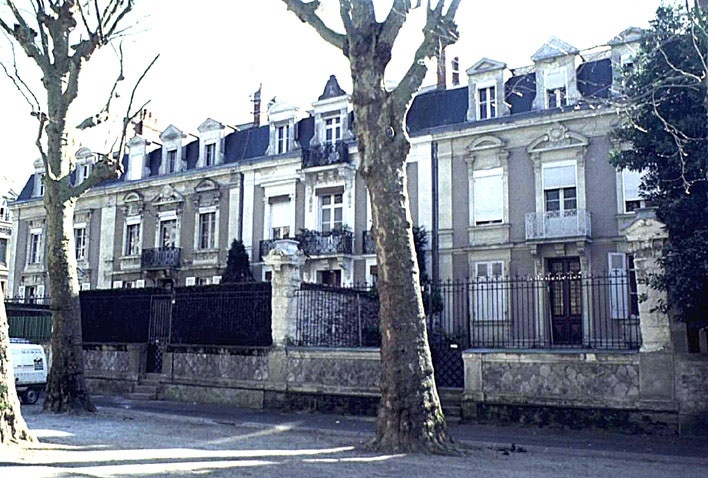 Vue d'ensemble sur l'Avenue Jeanne-d'Arc.